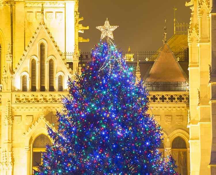 luxury river cruise line europe asia africa amawaterways paris at christmas 2019